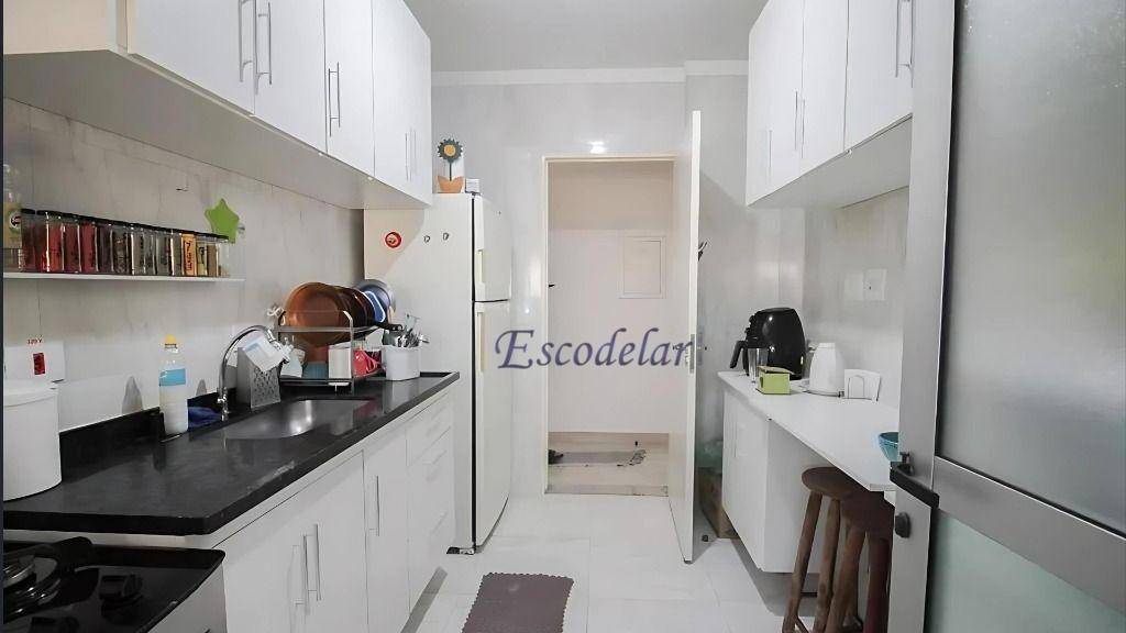 Apartamento à venda com 2 quartos, 70m² - Foto 17