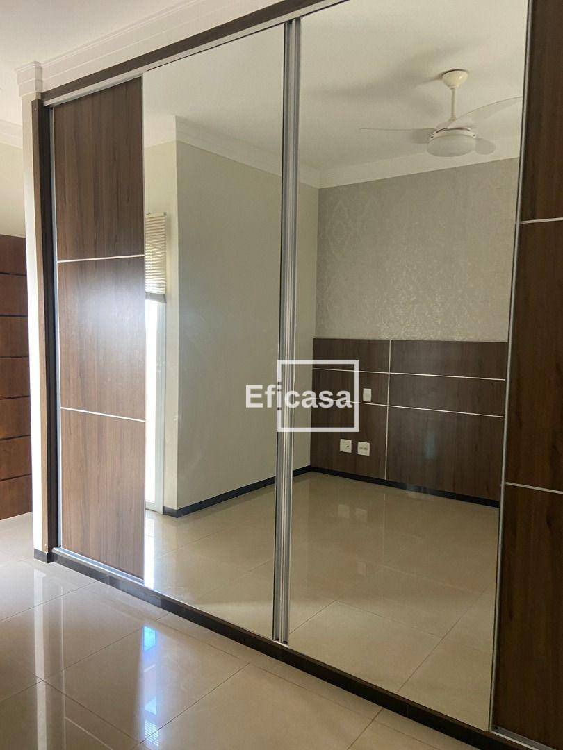 Casa de Condomínio à venda com 3 quartos, 201m² - Foto 1