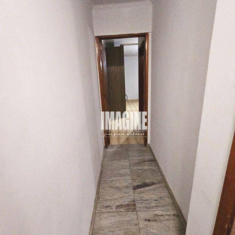 Sobrado à venda com 2 quartos, 202m² - Foto 11