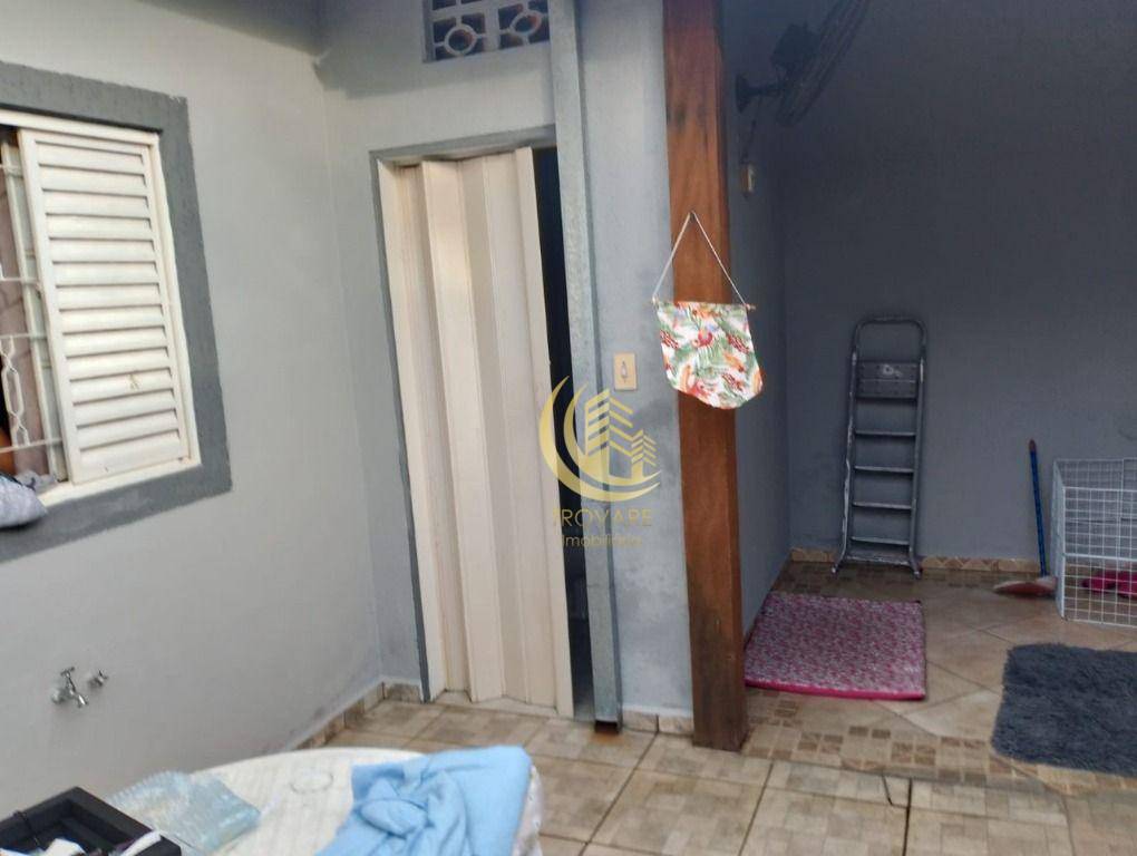 Casa à venda com 4 quartos, 180m² - Foto 5