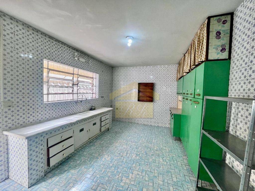 Sobrado à venda com 3 quartos, 181m² - Foto 4