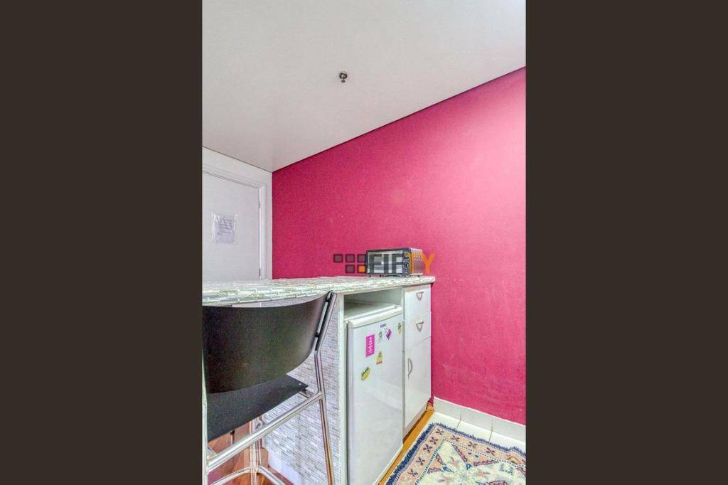 Apartamento à venda e aluguel com 1 quarto, 37m² - Foto 8