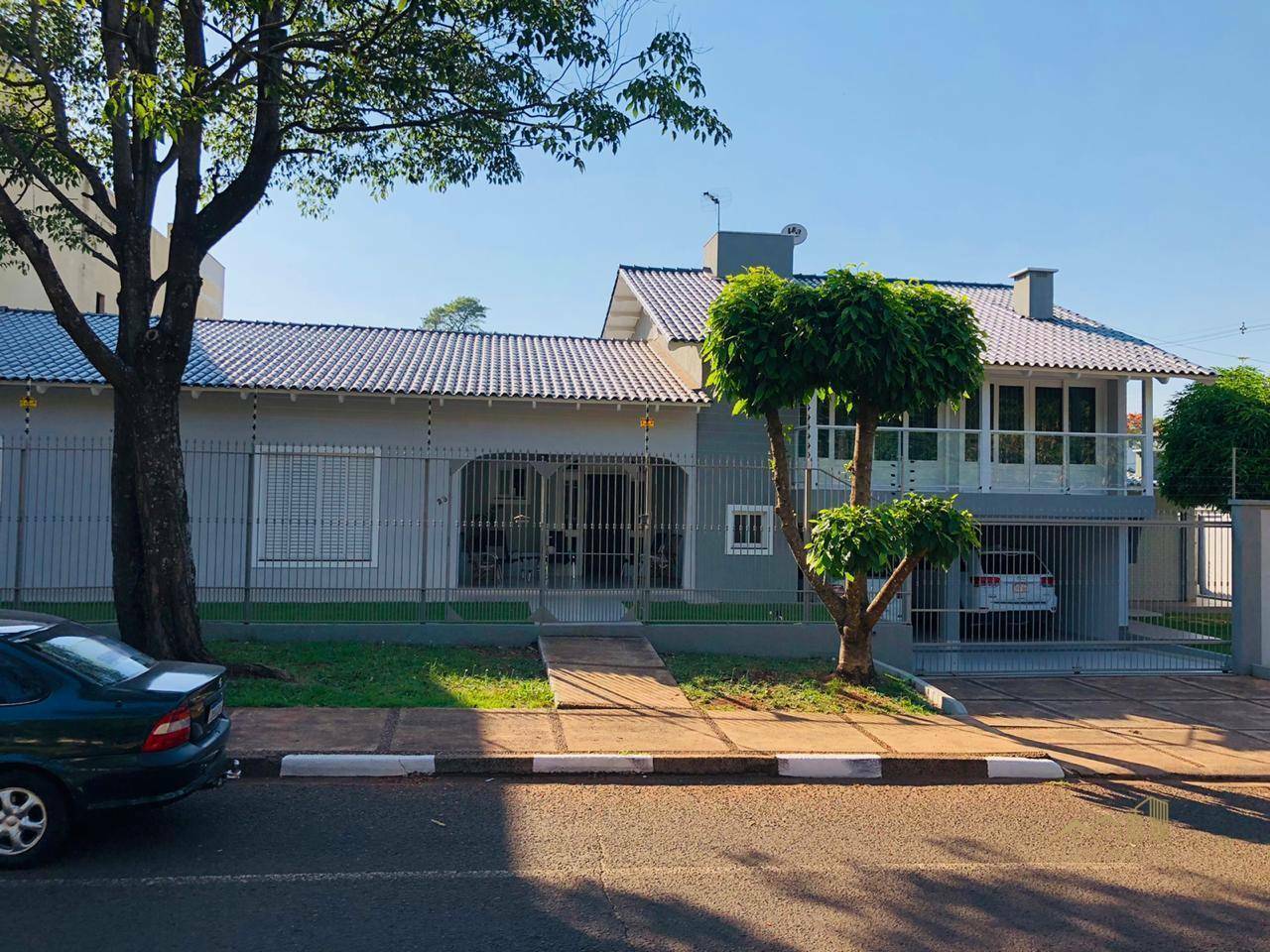 Casa à venda com 5 quartos, 350m² - Foto 4