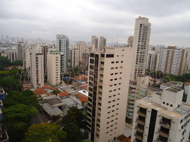 Apartamento à venda com 4 quartos, 238m² - Foto 8