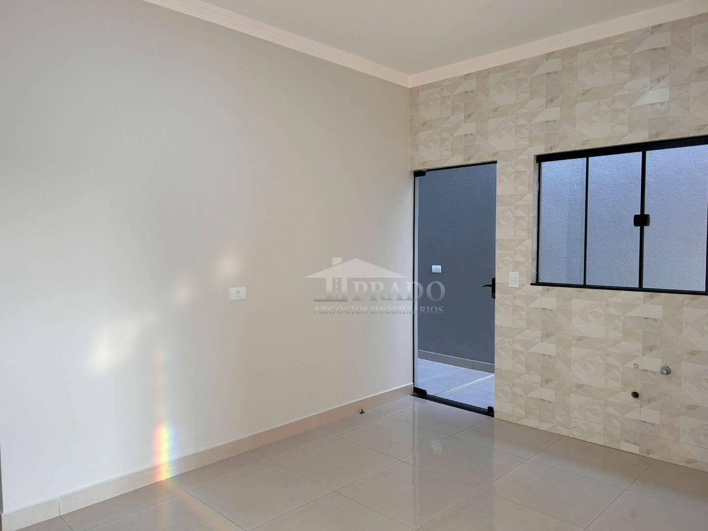 Casa à venda com 2 quartos, 70m² - Foto 6