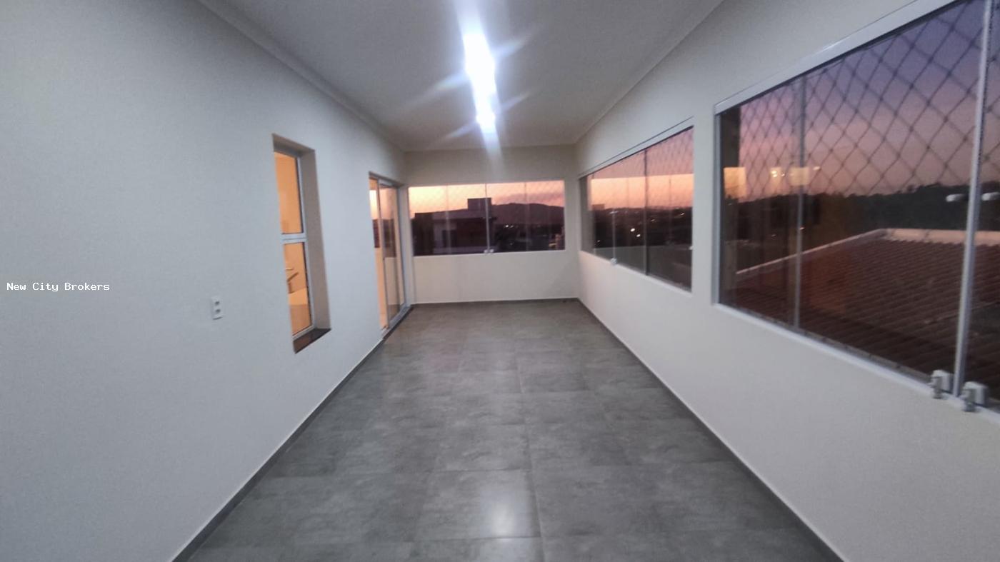 Sobrado à venda com 5 quartos, 300m² - Foto 22