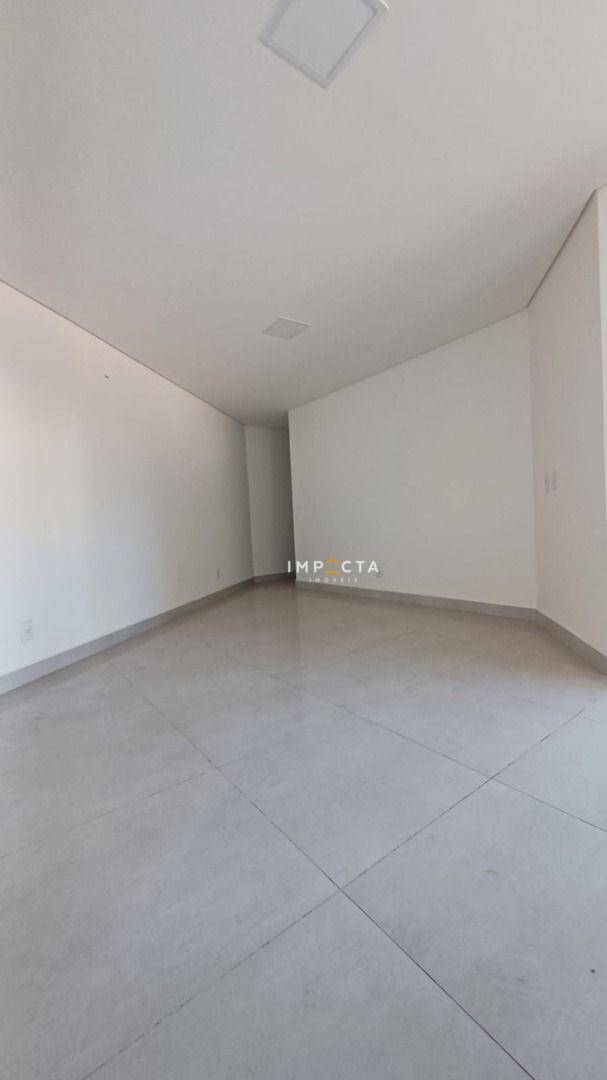 Apartamento à venda com 2 quartos, 75m² - Foto 17