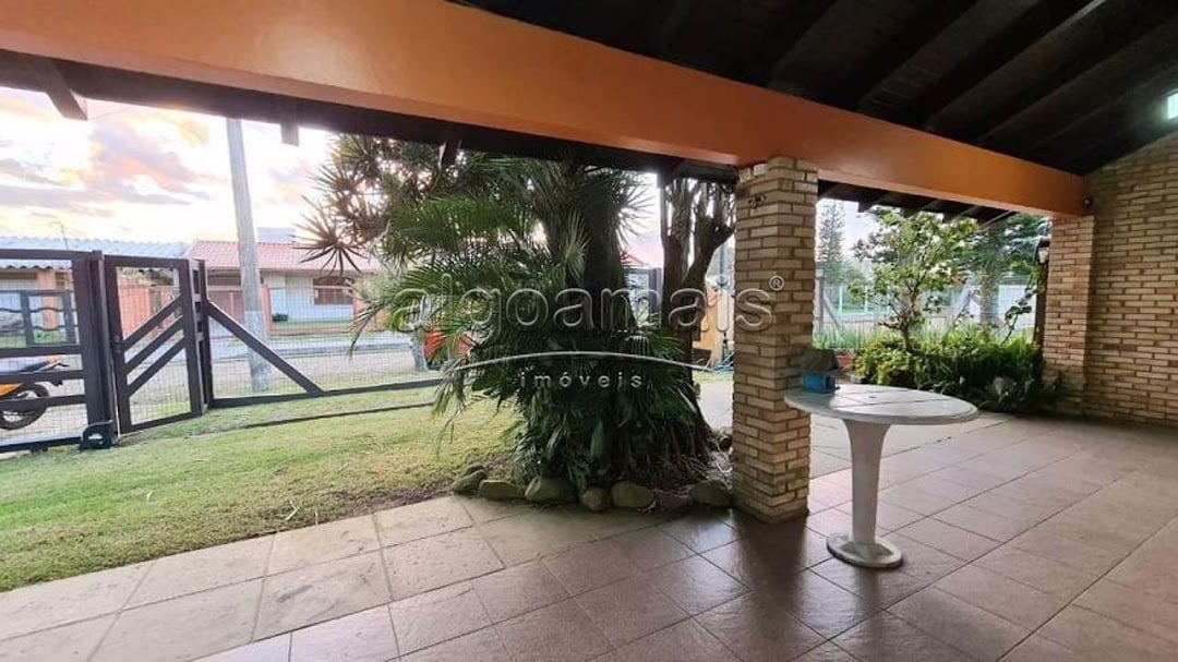 Casa à venda com 5 quartos, 300m² - Foto 3