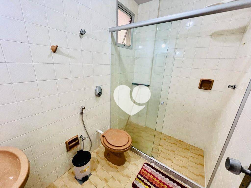 Apartamento à venda com 2 quartos, 65m² - Foto 4