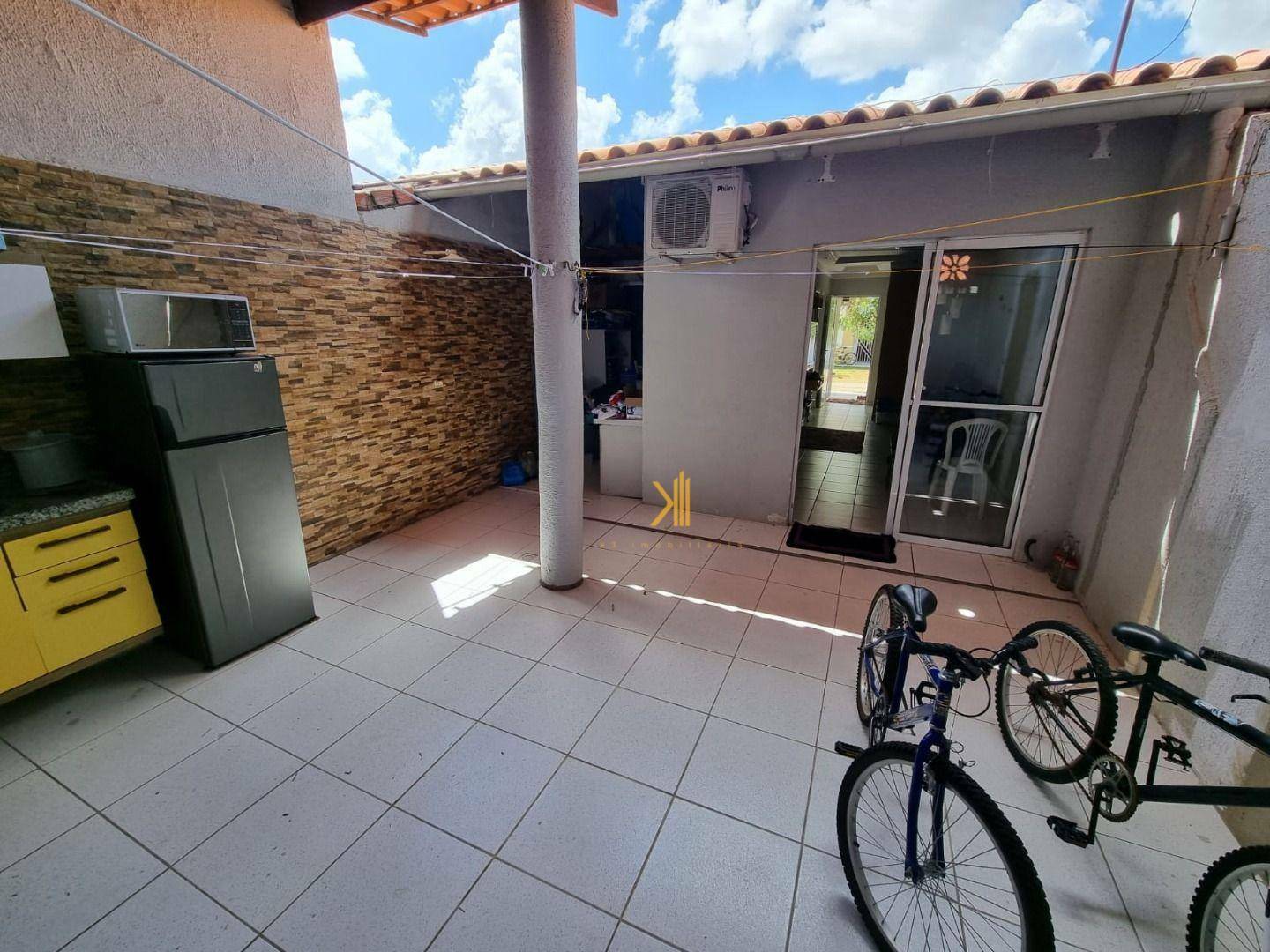 Casa à venda com 2 quartos, 60m² - Foto 7