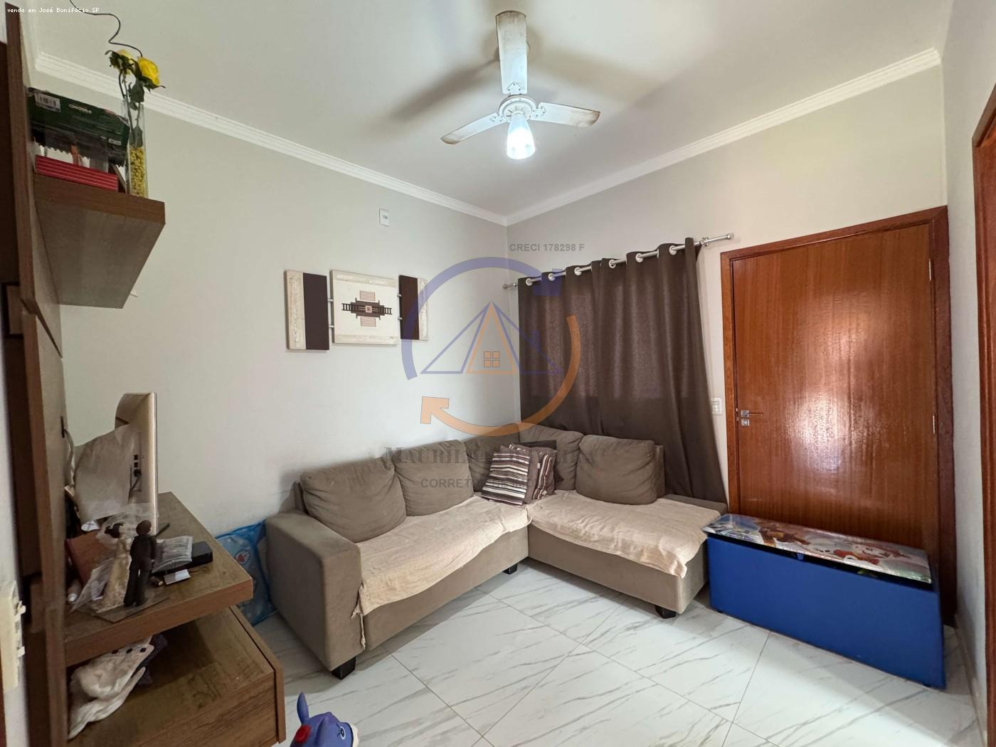 Casa à venda com 1 quarto, 250m² - Foto 5