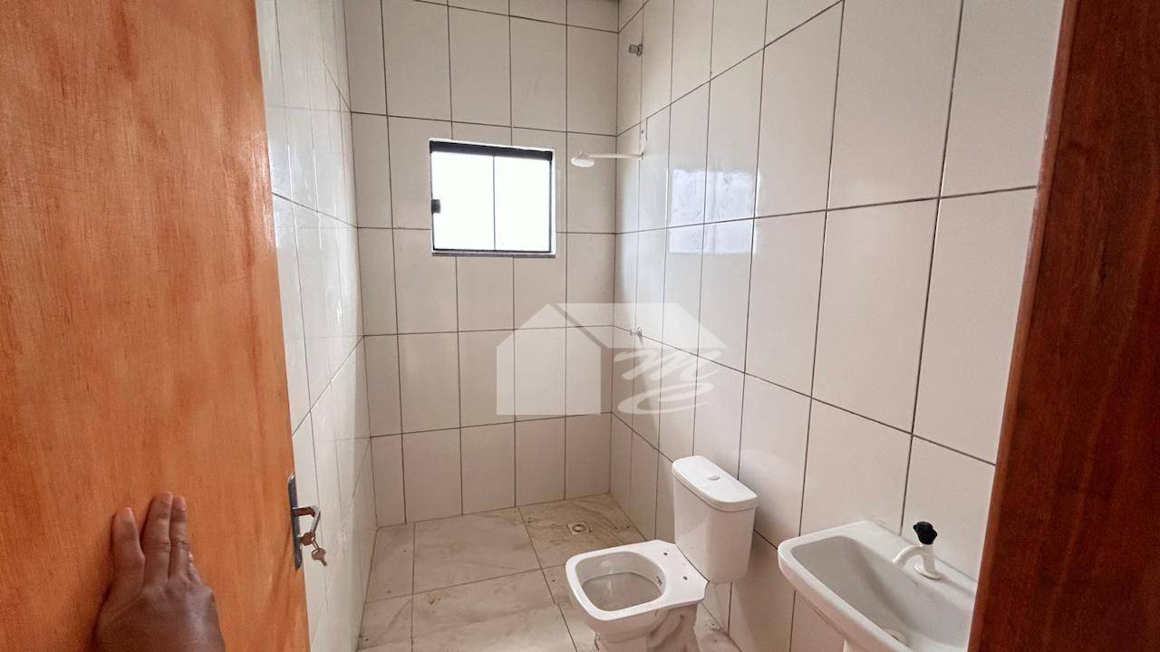 Casa à venda com 2 quartos, 47m² - Foto 8