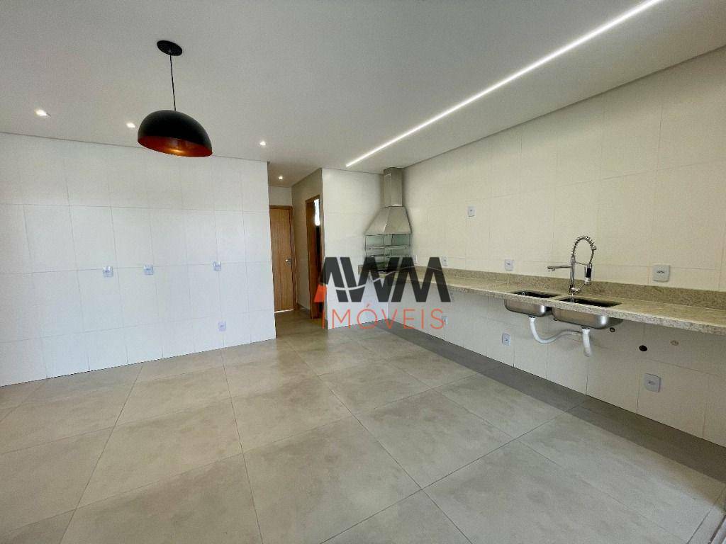 Casa à venda com 3 quartos, 131m² - Foto 12