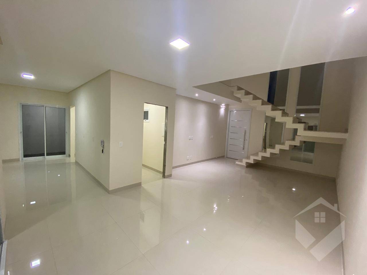 Sobrado à venda com 3 quartos, 170m² - Foto 2