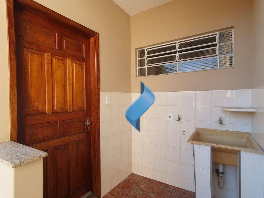 Casa à venda com 3 quartos, 131m² - Foto 30