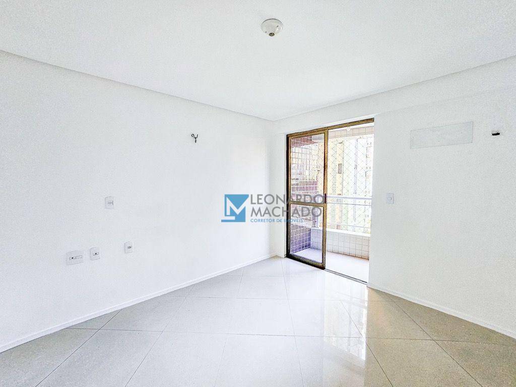 Apartamento à venda com 2 quartos, 72m² - Foto 7