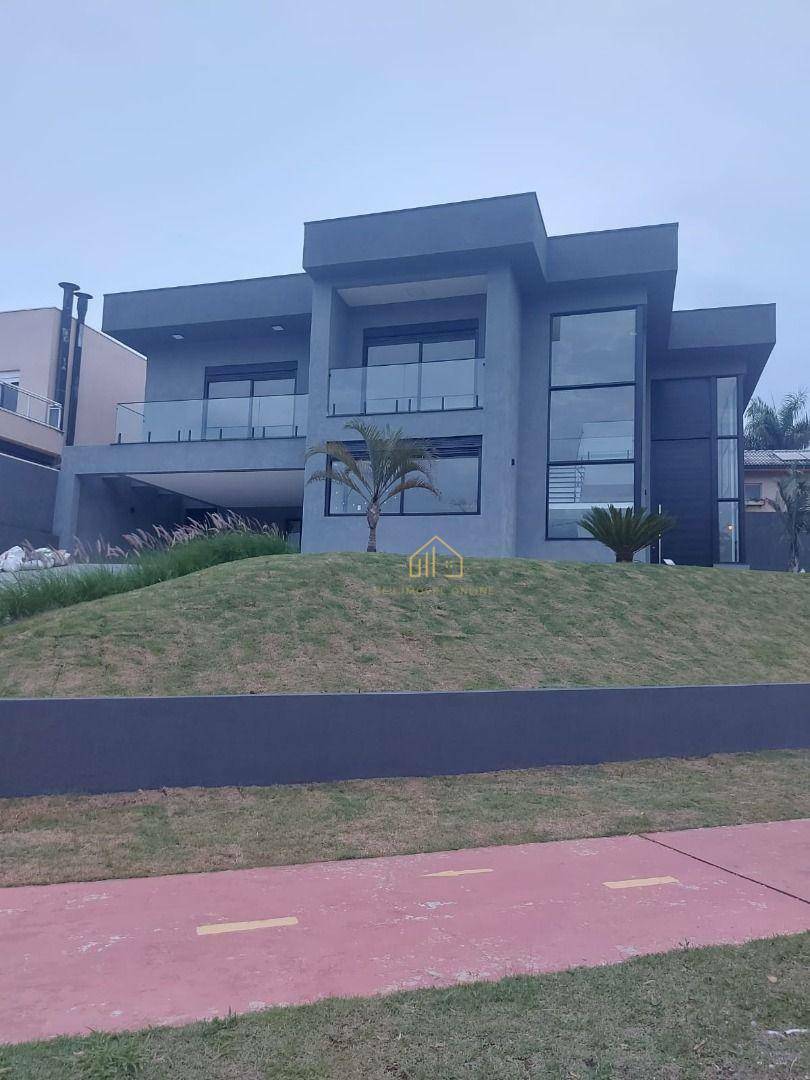 Casa de Condomínio à venda com 5 quartos, 475m² - Foto 2