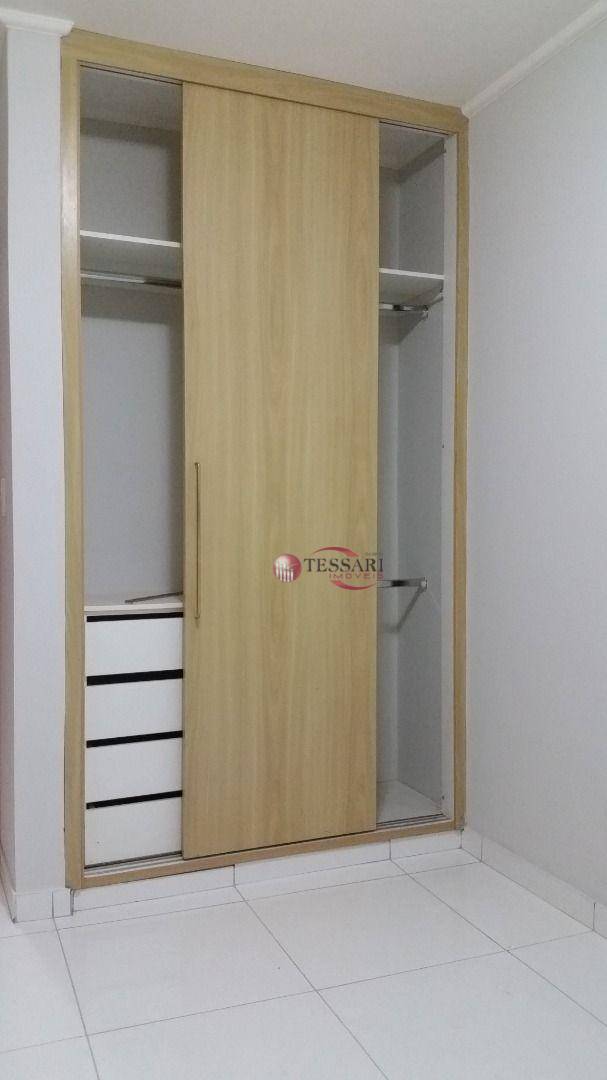 Apartamento para alugar com 3 quartos, 95m² - Foto 20