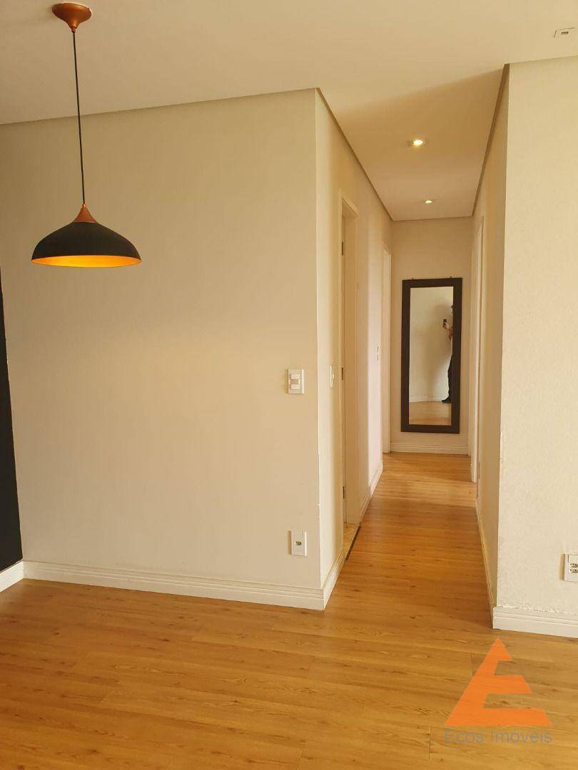 Apartamento à venda com 3 quartos, 72m² - Foto 2