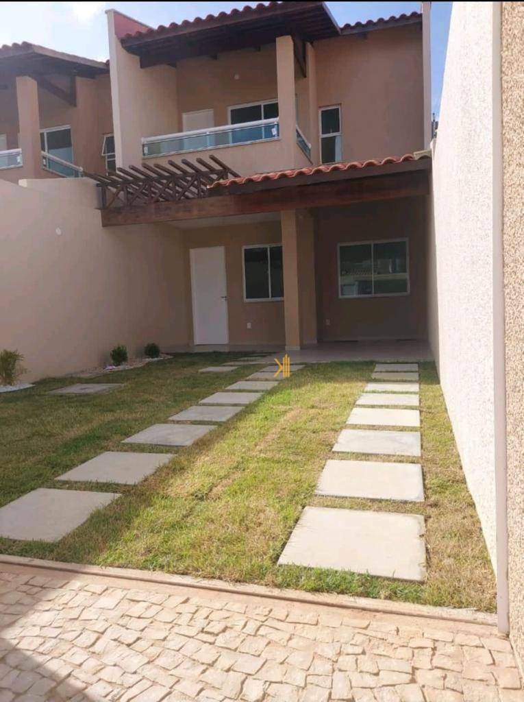 Casa à venda com 3 quartos, 130m² - Foto 1