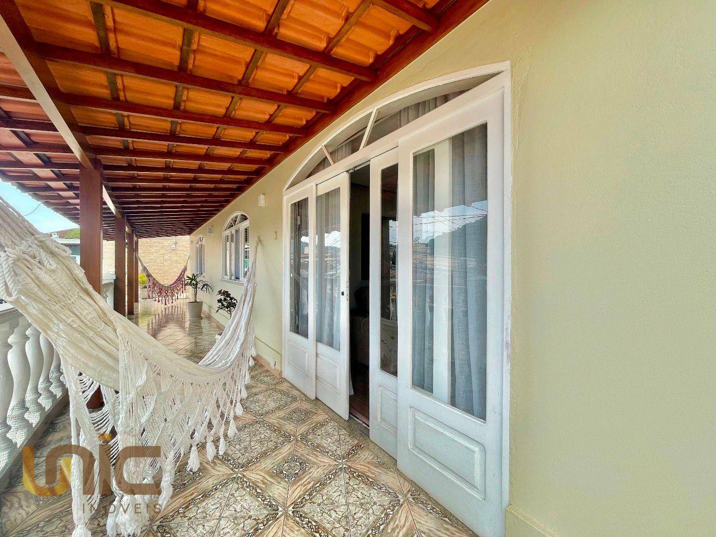 Casa à venda com 3 quartos, 110m² - Foto 5