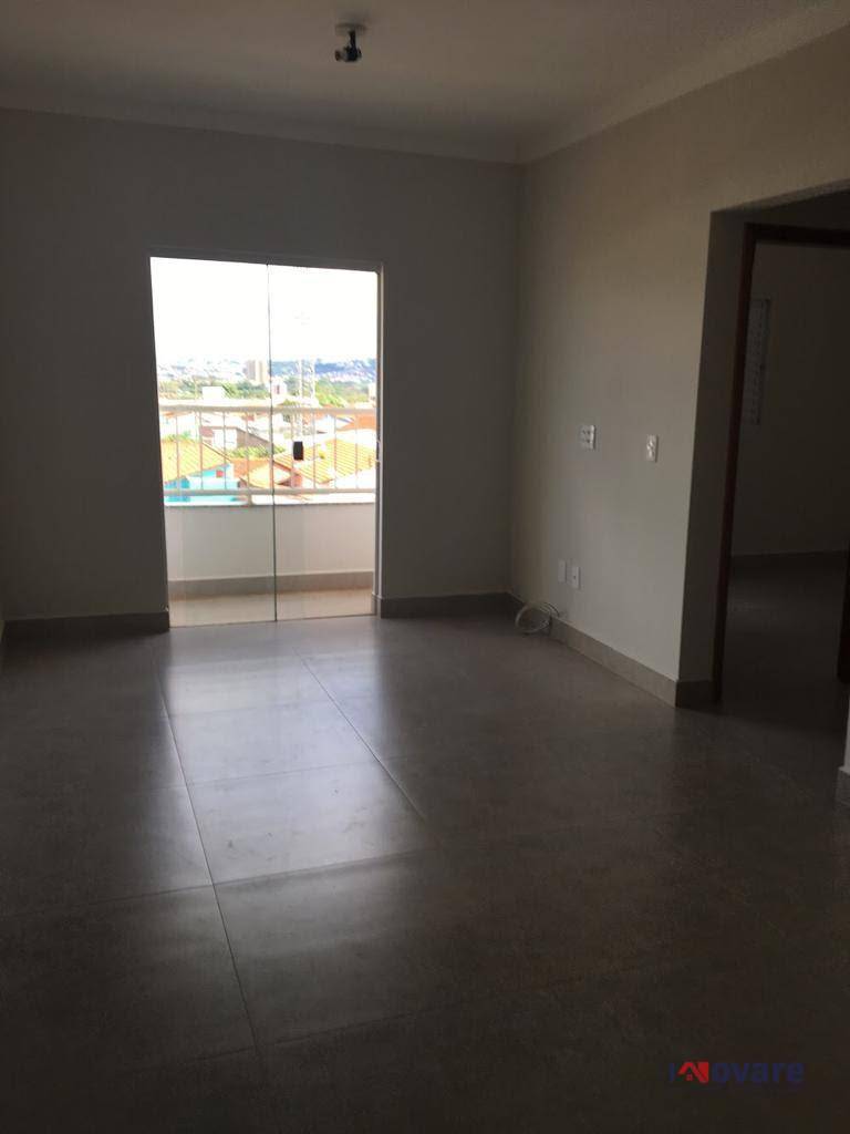 Apartamento à venda com 2 quartos, 73m² - Foto 6