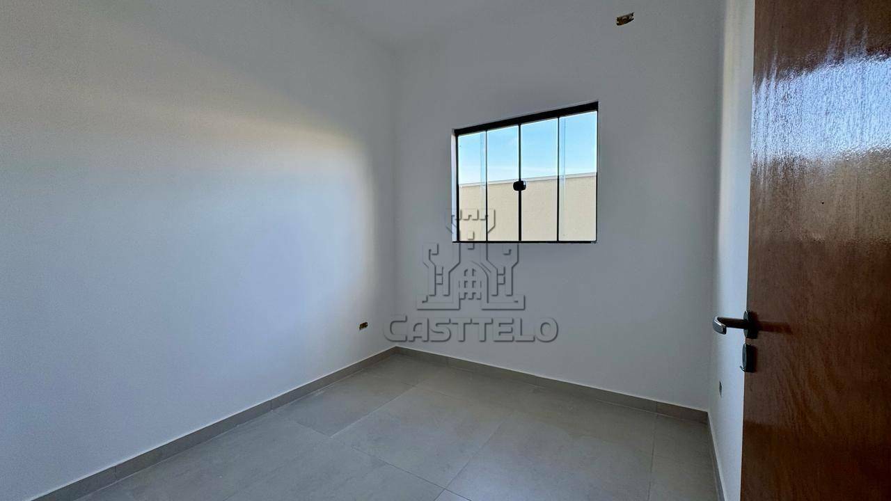 Casa à venda com 3 quartos, 77m² - Foto 7