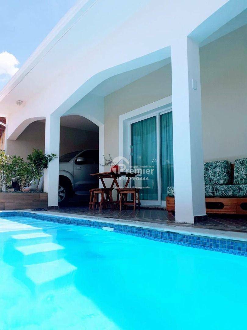 Casa à venda com 3 quartos, 139m² - Foto 1
