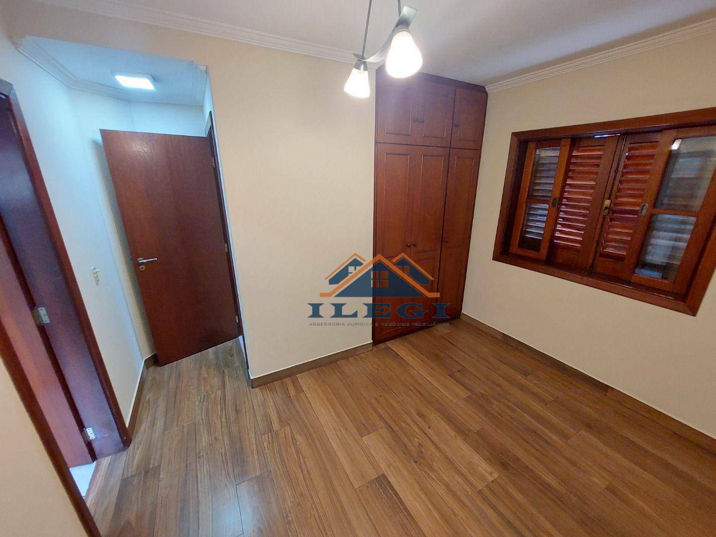 Casa para alugar com 5 quartos, 427m² - Foto 16