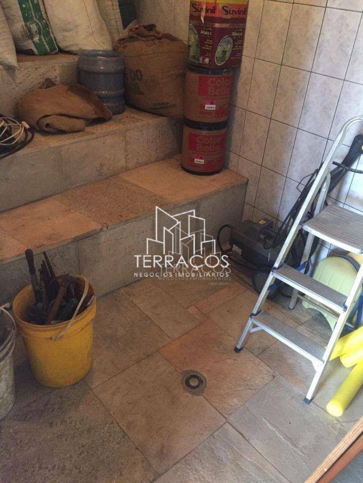 Casa de Condomínio à venda com 6 quartos, 550m² - Foto 29