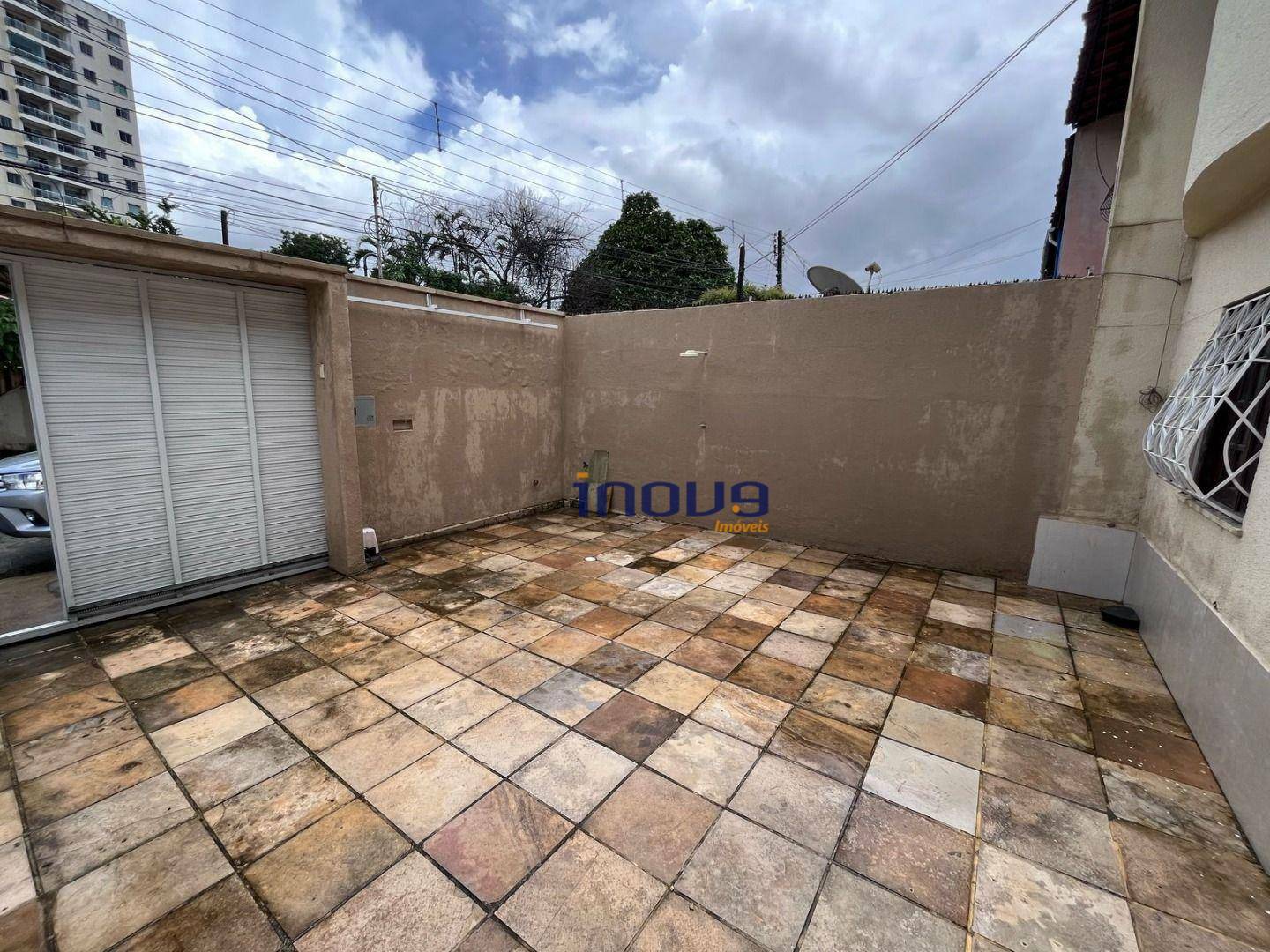 Casa à venda com 4 quartos, 180M2 - Foto 2