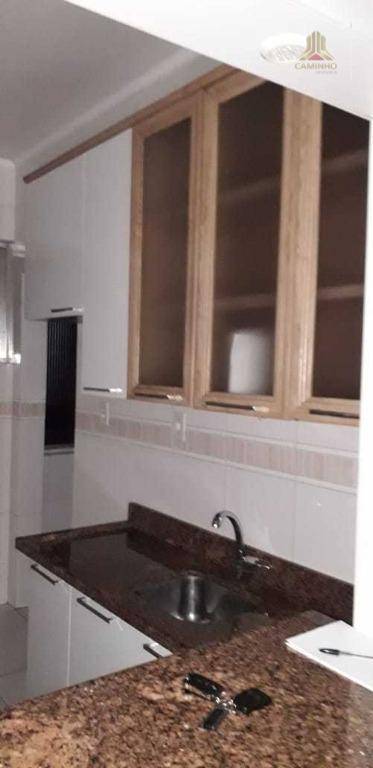 Apartamento à venda com 2 quartos, 58m² - Foto 4