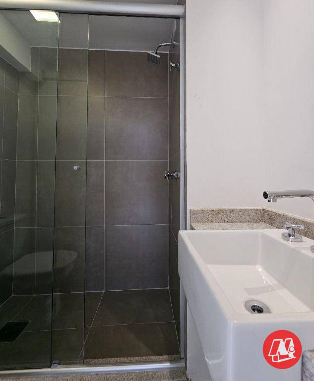 Apartamento para alugar com 2 quartos, 65m² - Foto 15