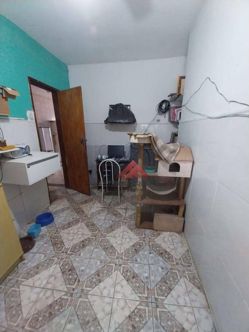 Casa à venda com 3 quartos, 324m² - Foto 23