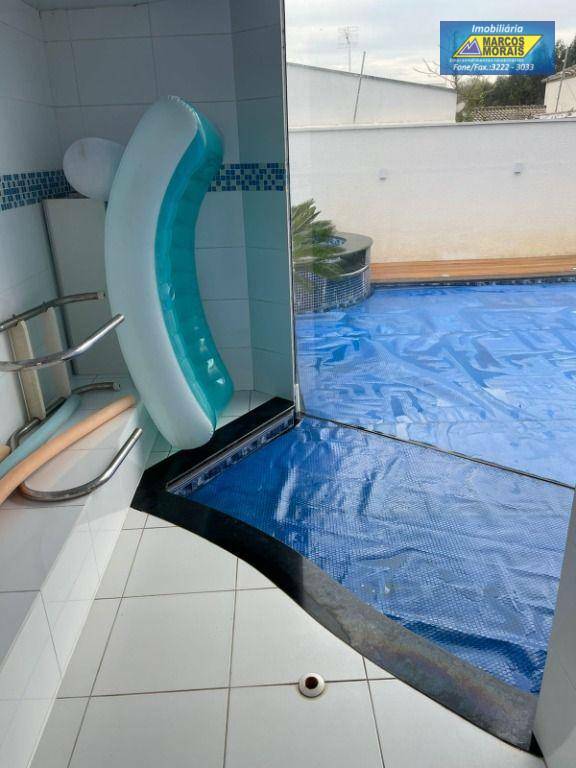 Casa de Condomínio à venda com 3 quartos, 415m² - Foto 44