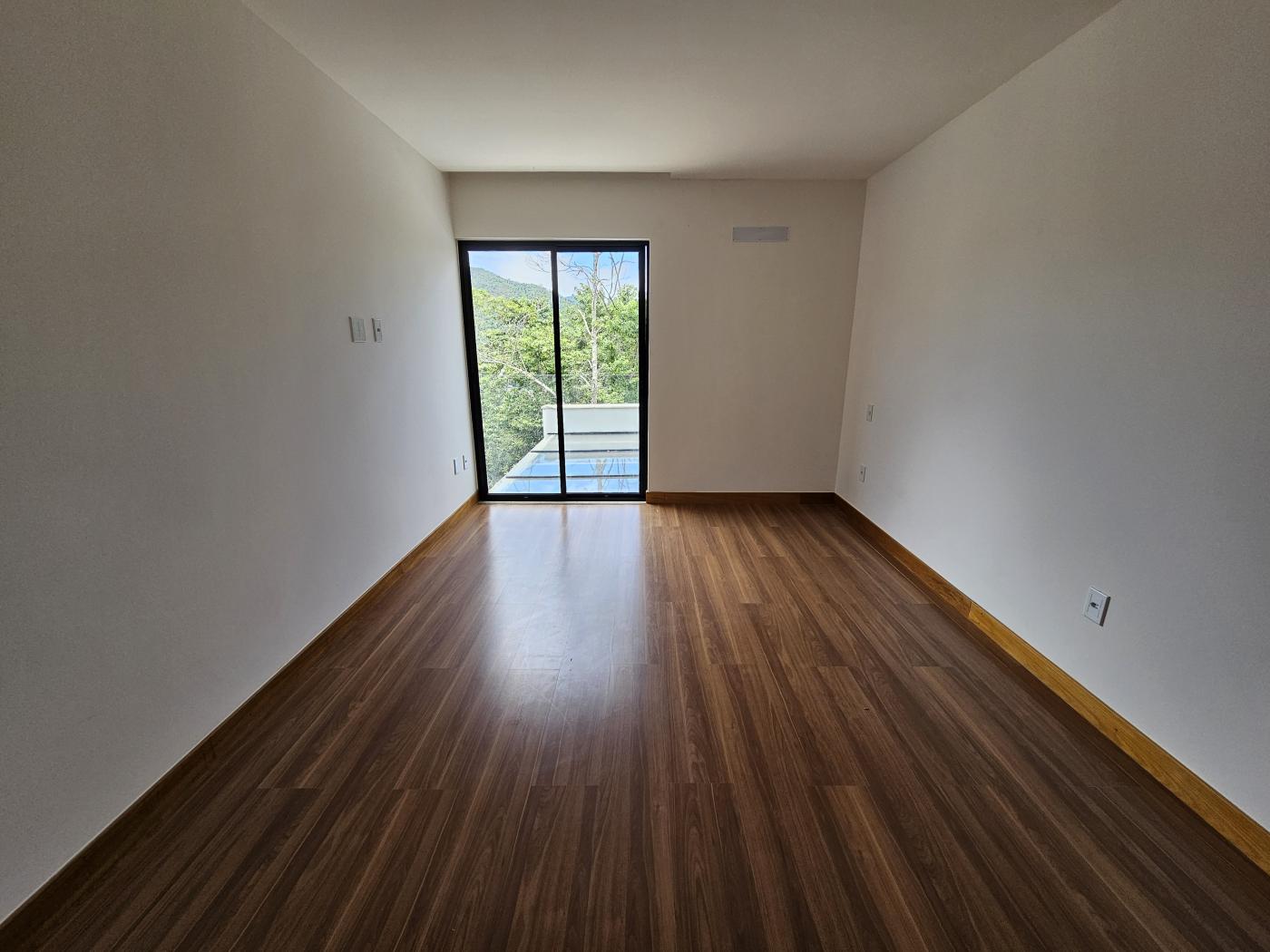 Casa à venda com 5 quartos, 262m² - Foto 9