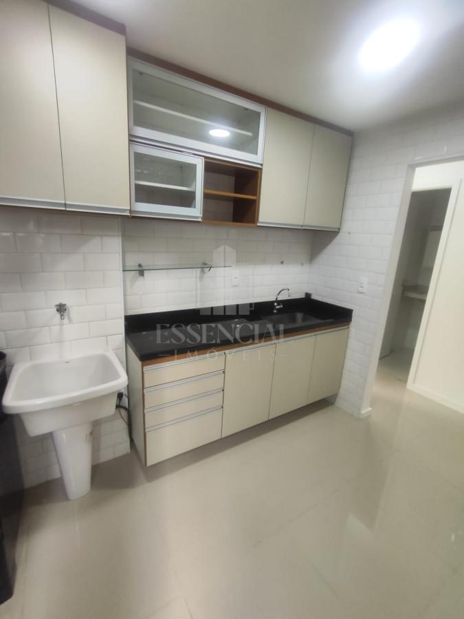 Apartamento à venda com 2 quartos, 68m² - Foto 19