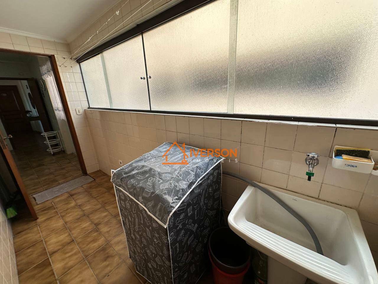 Apartamento à venda com 3 quartos, 130m² - Foto 11