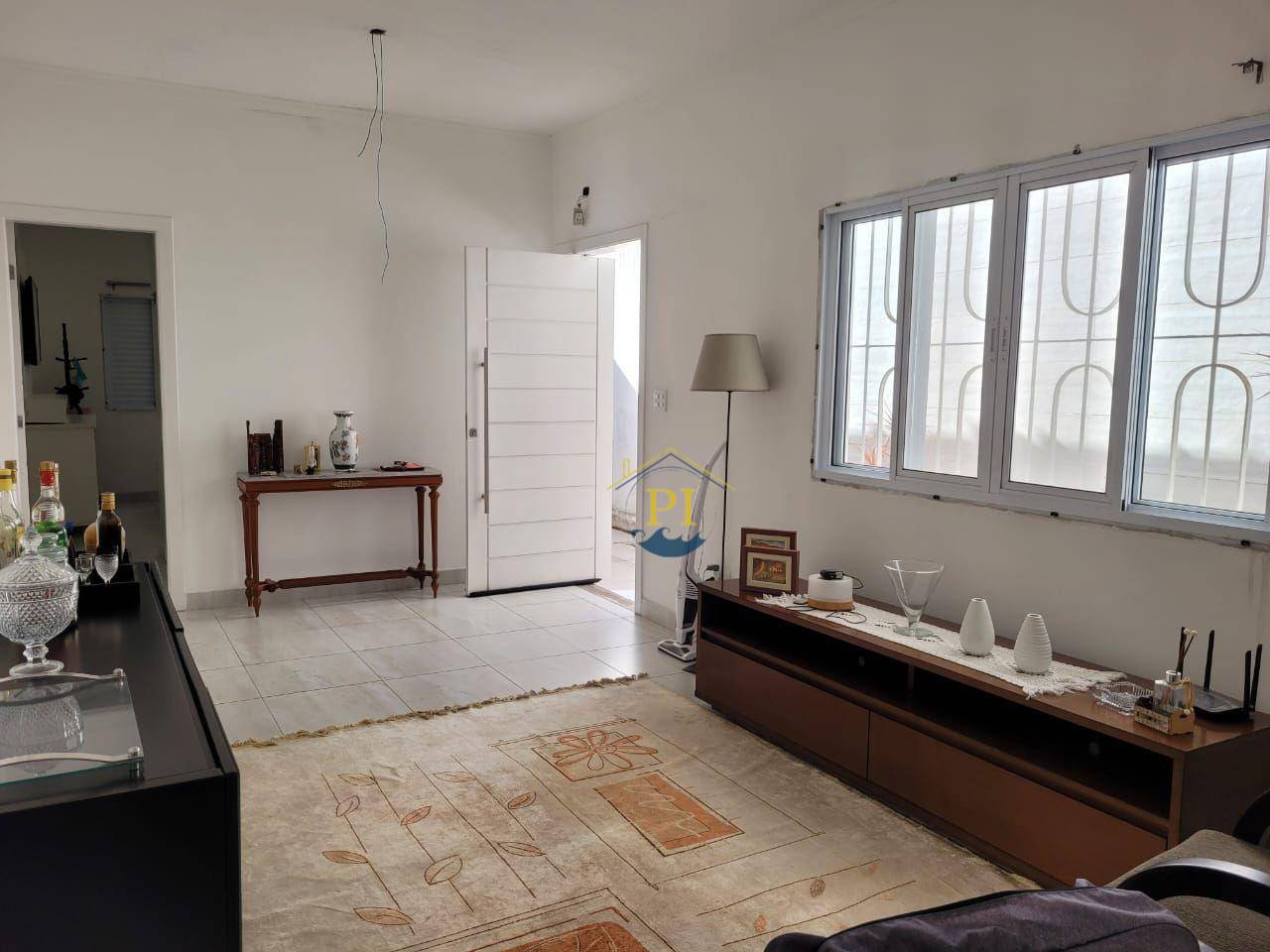 Casa à venda com 3 quartos, 1m² - Foto 2