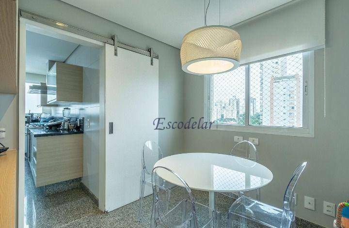 Apartamento à venda com 3 quartos, 252m² - Foto 25