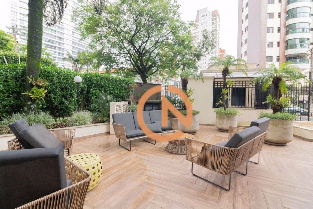 Apartamento para alugar com 3 quartos, 165m² - Foto 22