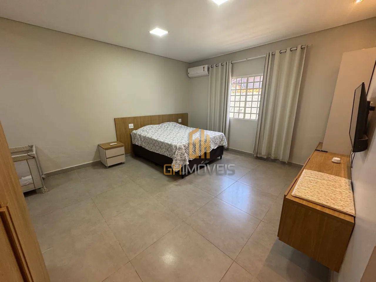 Casa à venda com 4 quartos, 302m² - Foto 8