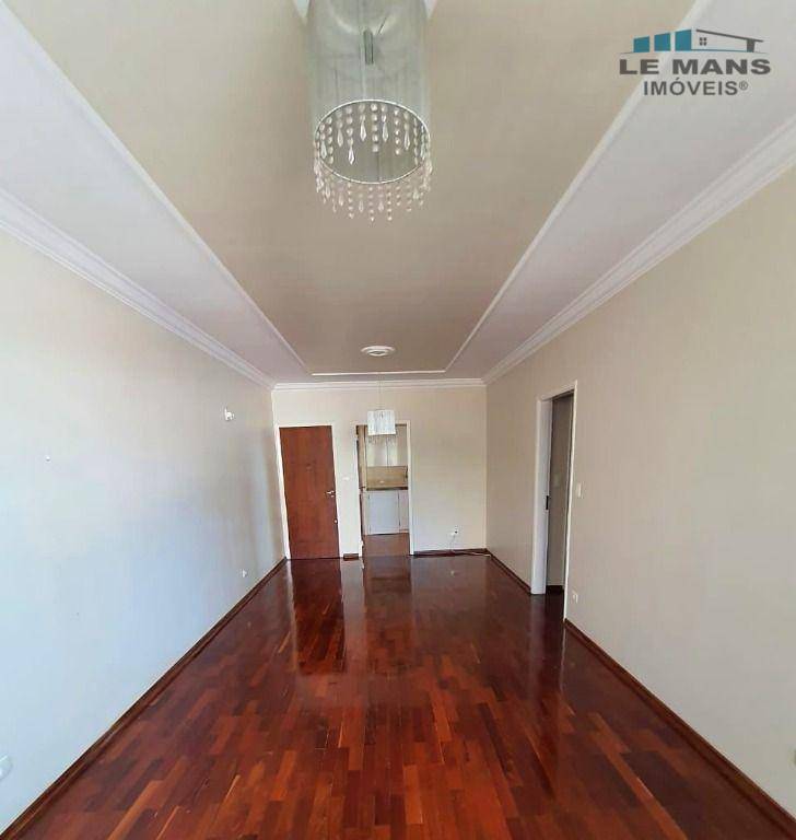 Apartamento à venda com 3 quartos, 100m² - Foto 2