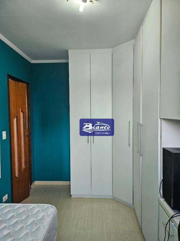 Apartamento à venda com 2 quartos, 62m² - Foto 30