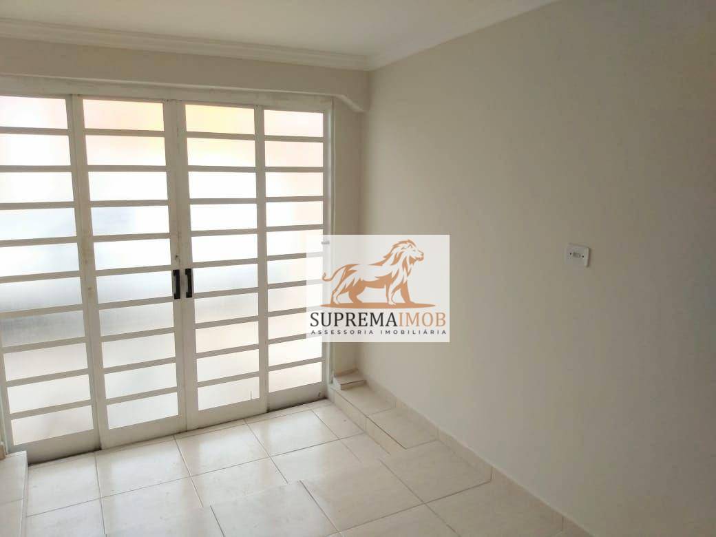 Casa à venda com 3 quartos, 200m² - Foto 5