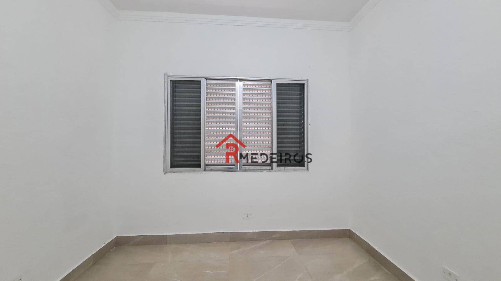 Casa à venda com 3 quartos, 90m² - Foto 22