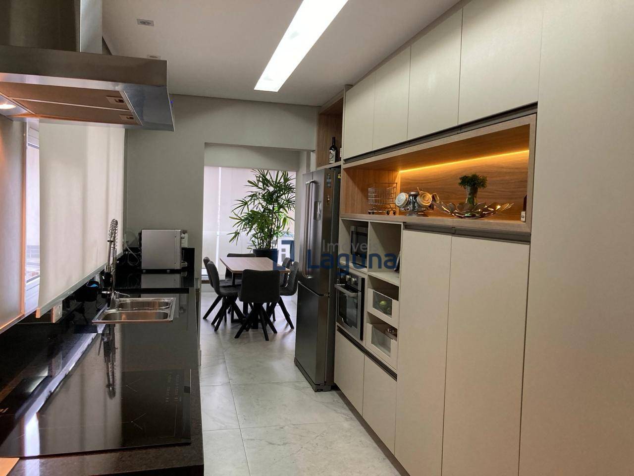 Apartamento à venda com 4 quartos, 205m² - Foto 13