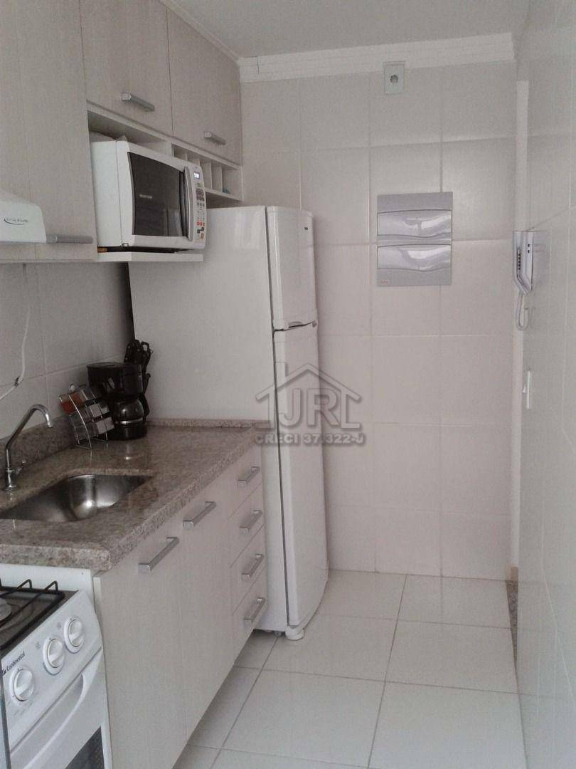 Apartamento à venda com 3 quartos, 98m² - Foto 2