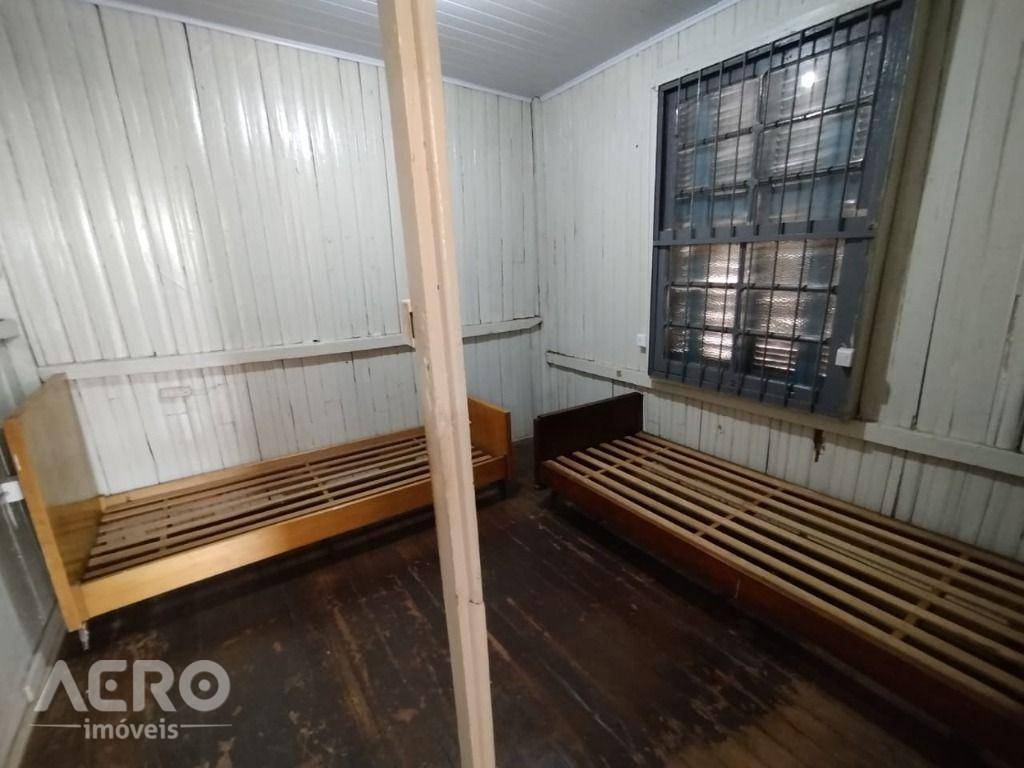 Casa para alugar com 2 quartos, 110m² - Foto 5