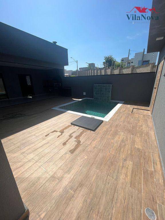 Casa de Condomínio à venda com 3 quartos, 188m² - Foto 2